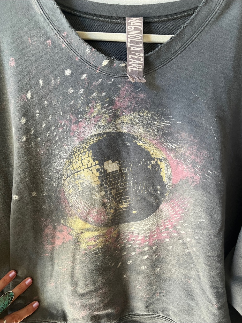 Magnolia Pearl 🪩💕 Francis Hi Lo Washed Gray Disco Sweatshirt Top OSFM - Picture 9 of 10
